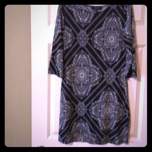 Black white patterned shift dress